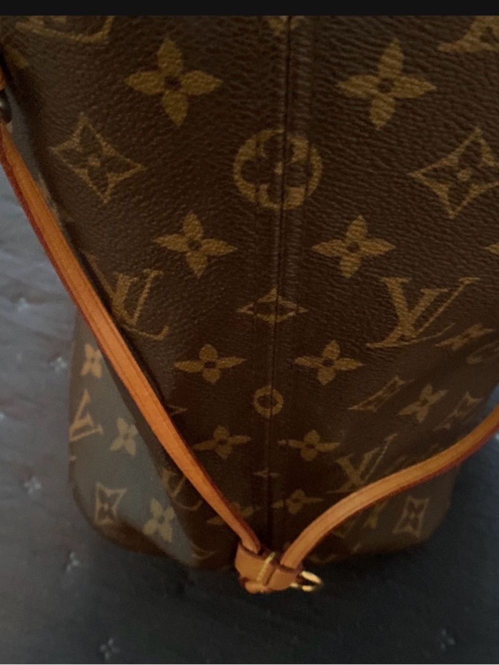 Louis Vuitton Monogramneverfull MM  Canvas Tote in Brown with Tan Trim - Picture 5 of 14